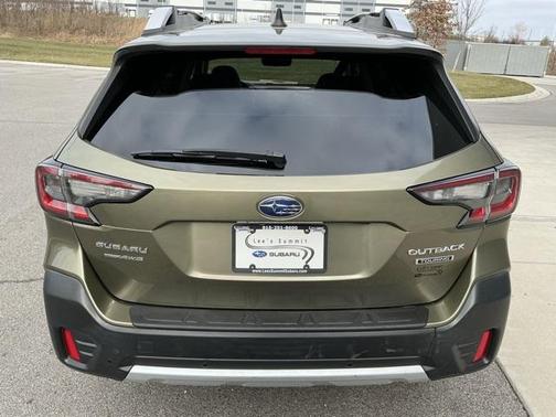 2022 Subaru Outback Touring