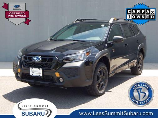 Crystal Black Silica 2025 Subaru Outback Wilderness
