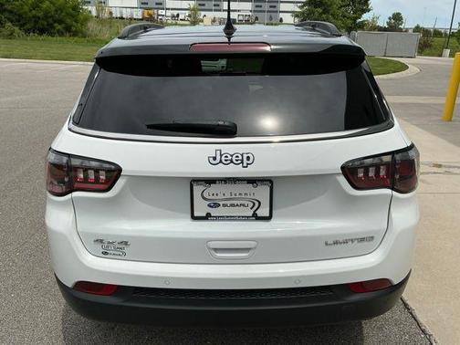Bright White Clearcoat 2024 Jeep Compass Limited