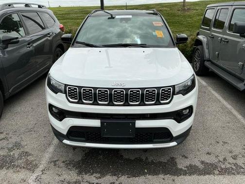 Bright White Clearcoat 2024 Jeep Compass Limited