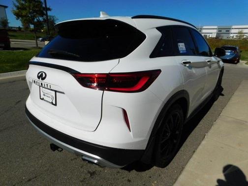 2021 INFINITI QX50 LUXE