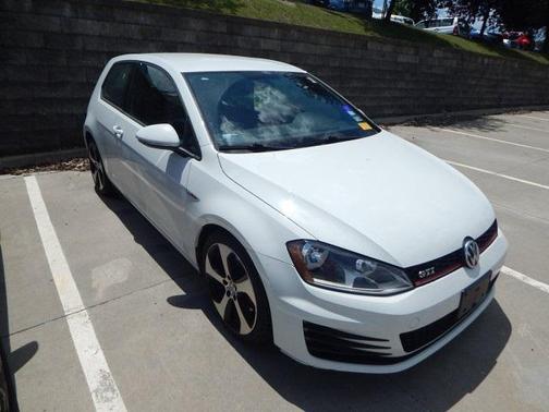 2015 Volkswagen Golf GTI 2.0T S 4-Door