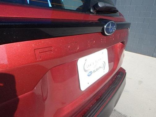 2025 Subaru Forester Base