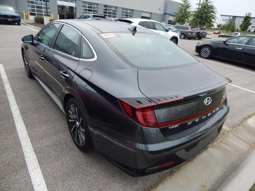 2022 Hyundai SONATA Limited