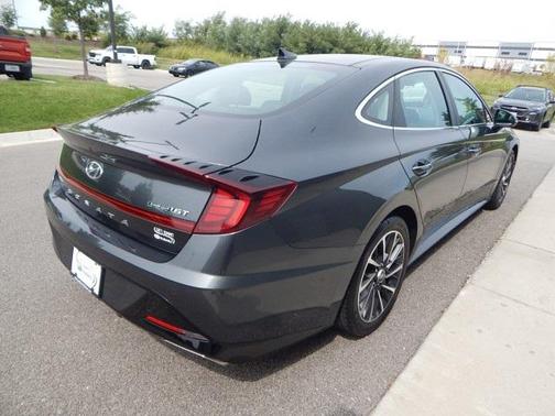 2022 Hyundai SONATA Limited