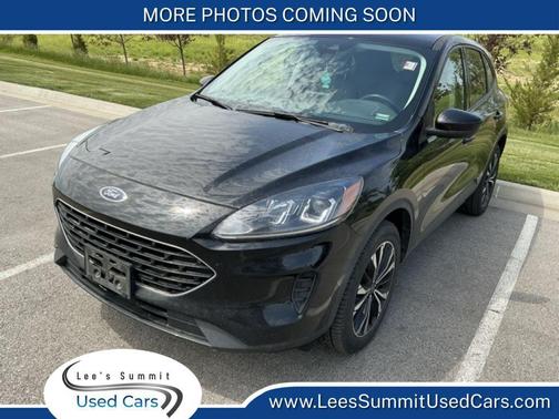 Black Metallic 2021 Ford Escape SE