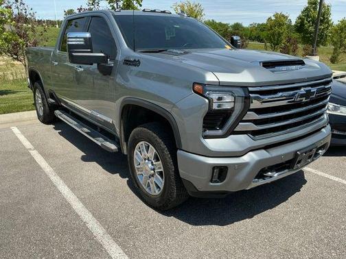 Sterling Gray Metallic 2024 Chevrolet Silverado 2500 High Country