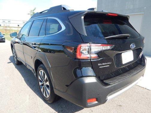 2025 Subaru Outback Touring