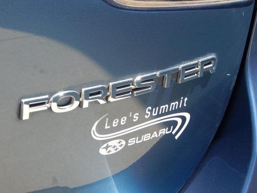 2022 Subaru Forester Base