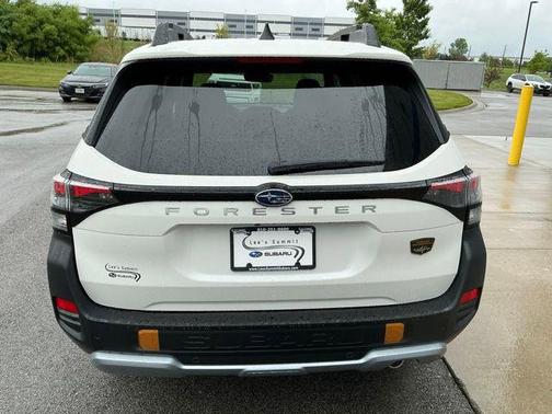 Crystal White Pearl 2026 Subaru Forester Wilderness