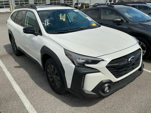 Crystal White Pearl 2025 Subaru Outback Onyx Edition