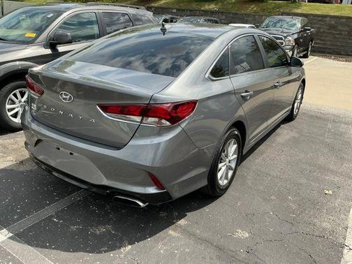 Machine Gray 2018 Hyundai SONATA SE
