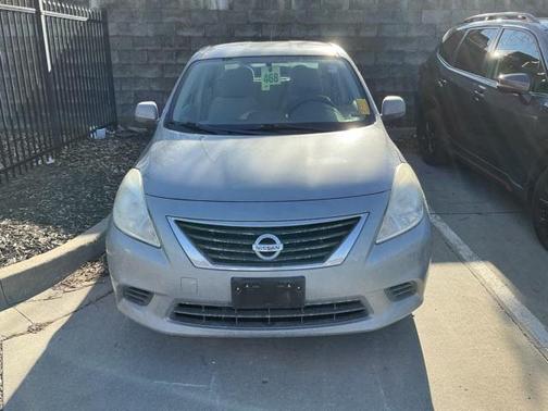 2012 Nissan Versa 1.6 S