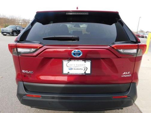 2024 Toyota RAV4 Hybrid XLE