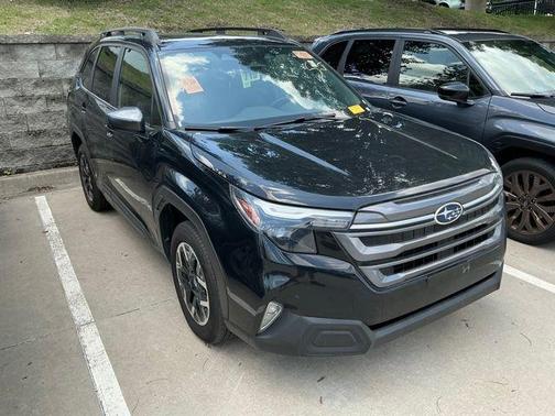 Crystal Black Silica 2025 Subaru Forester Premium