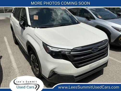 Crystal White Pearl 2025 Subaru Forester Premium