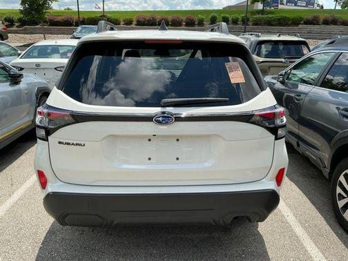 Crystal White Pearl 2025 Subaru Forester Premium