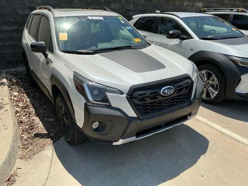 Crystal White Pearl 2024 Subaru Forester Wilderness