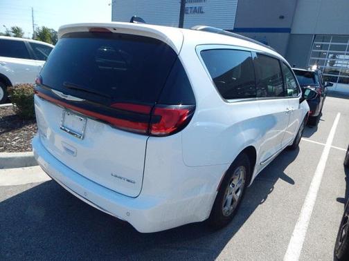2023 Chrysler Pacifica Limited