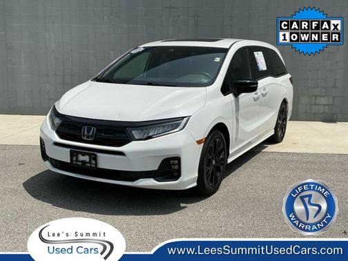 Platinum White Pearl 2025 Honda Odyssey Sport-L