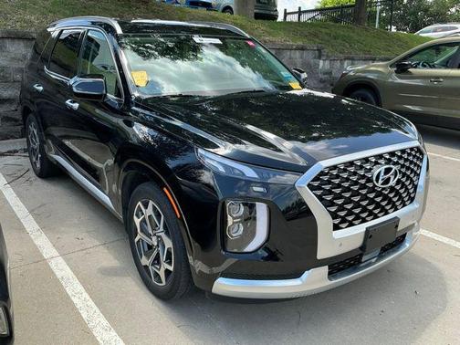 Becketts Black 2021 Hyundai PALISADE Calligraphy