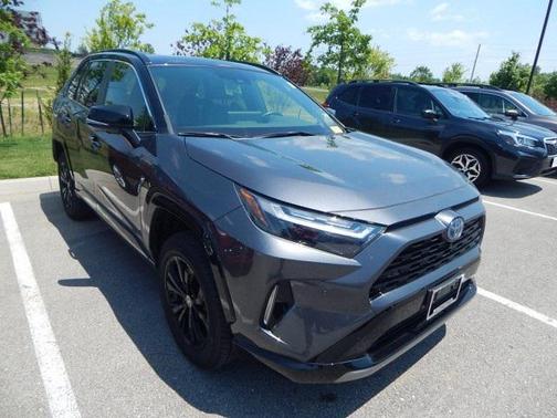 2024 Toyota RAV4 Hybrid SE