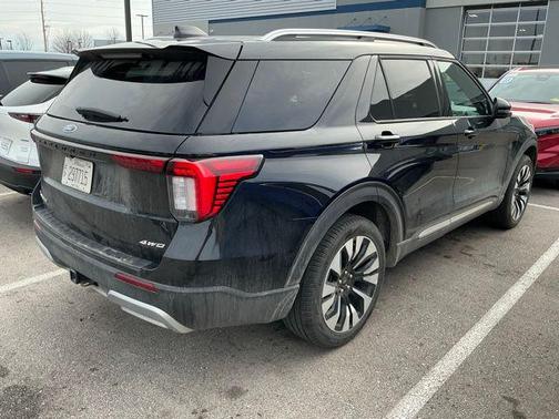 2025 Ford Explorer Platinum