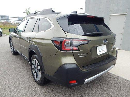 2025 Subaru Outback Touring XT