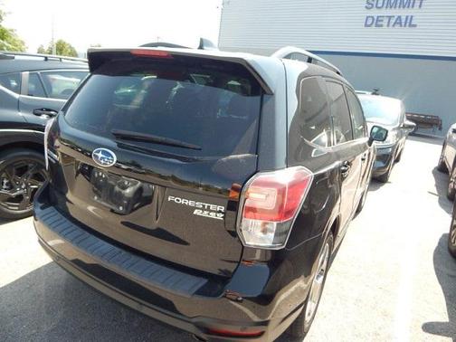 2017 Subaru Forester 2.5i Touring