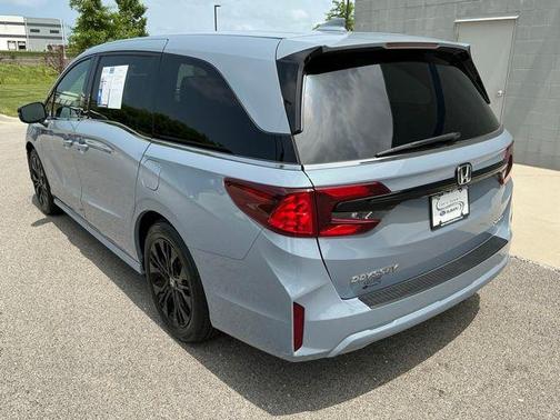 Smoke Blue Pearl 2025 Honda Odyssey Sport-L