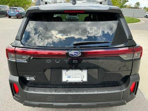 Crystal Black Silica 2026 Subaru Outback Limited