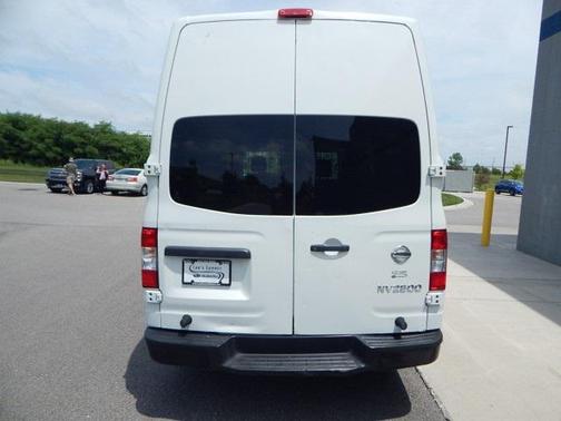 2017 Nissan NV Cargo NV2500 HD S V6