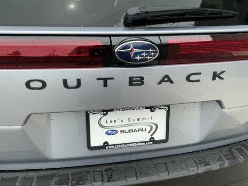 Ice Silver Metallic 2026 Subaru Outback Premium