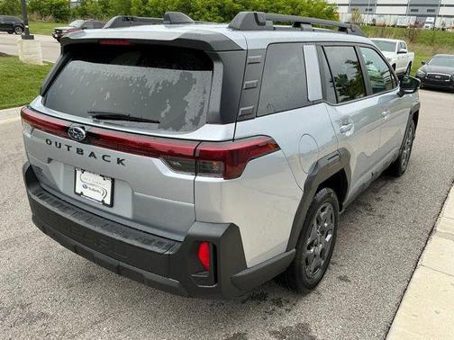 Ice Silver Metallic 2026 Subaru Outback Premium