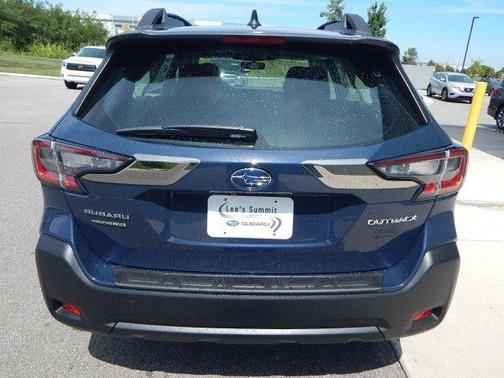 2025 Subaru Outback Base