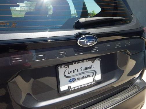 2025 Subaru Forester Base