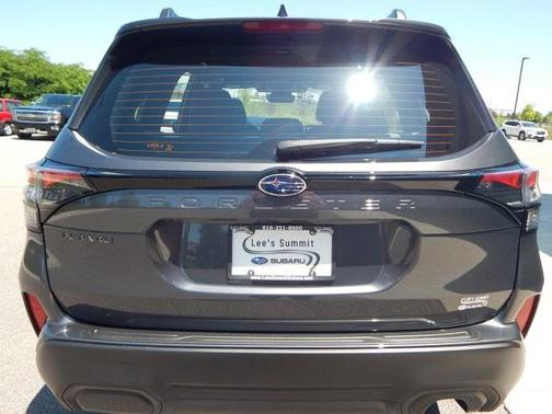 2025 Subaru Forester Base