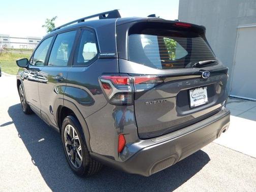 2025 Subaru Forester Base