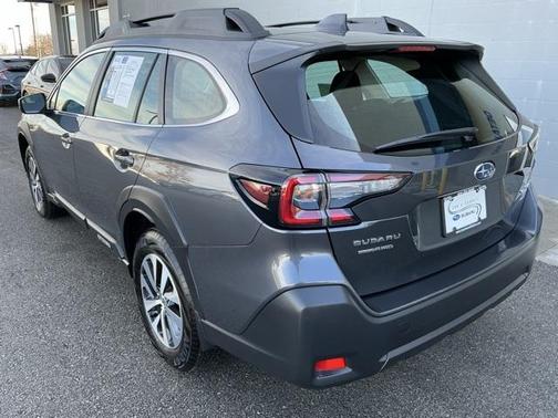 2025 Subaru Outback Base