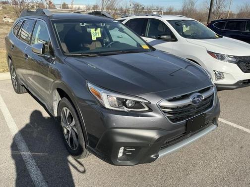 2022 Subaru Outback Touring XT