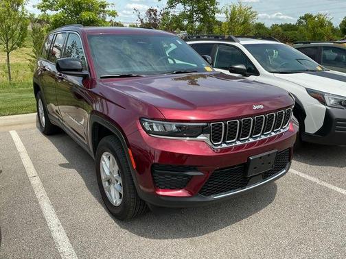 Velvet Red Pearlcoat 2026 Jeep Grand Cherokee Laredo
