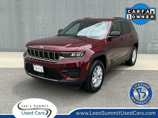 Velvet Red Pearlcoat 2026 Jeep Grand Cherokee Laredo