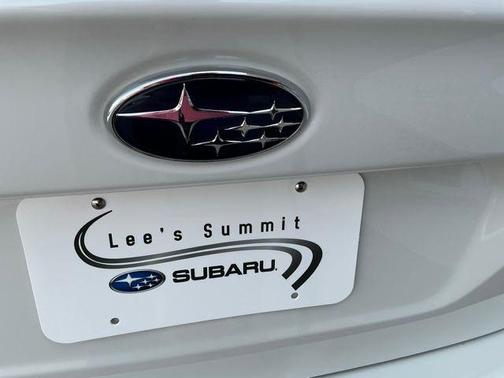 Crystal White Pearl 2025 Subaru Legacy Premium