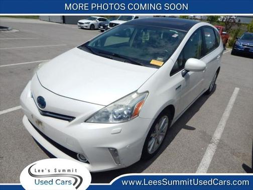 2013 Toyota Prius v Five