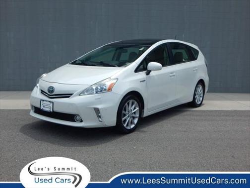 2013 Toyota Prius v Five