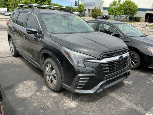 Crystal Black Silica 2023 Subaru Ascent Premium 7-Passenger