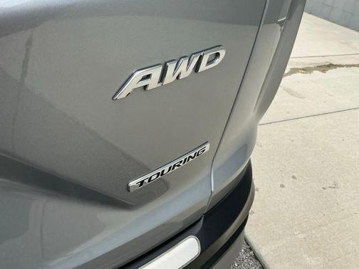 Lunar Silver Metallic 2022 Honda CR-V Touring