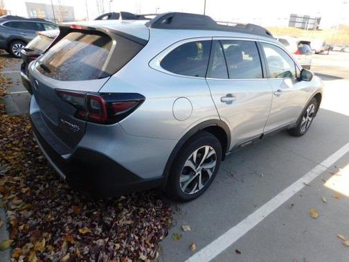 2022 Subaru Outback Limited XT