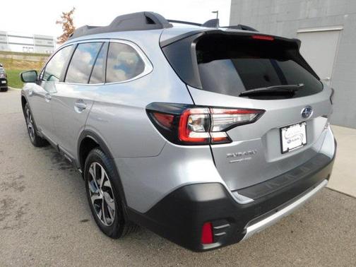 2022 Subaru Outback Limited XT
