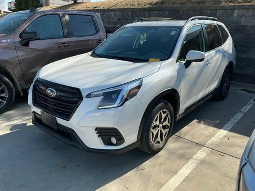2022 Subaru Forester Premium